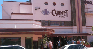 Cygnet Como Cinema - Kempsey Accommodation 3