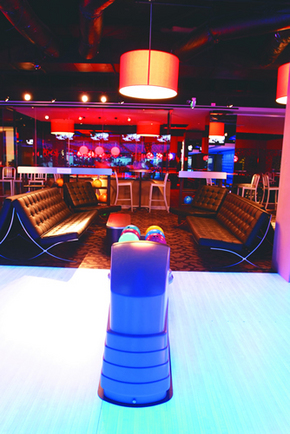 Strike Bowling Bar - EQ - Hotel Accommodation 3