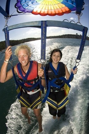 Parasail Australia - Find Attractions 2