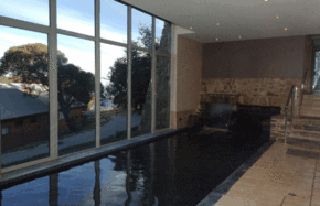 Breathtaker on High Spa Retreat - Accommodation Redcliffe