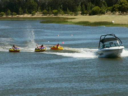 Bonney's WA Water Ski Park - Sydney Tourism 3