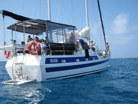 Coral Sea Dreaming Dive And Sail - Attractions Perth 3
