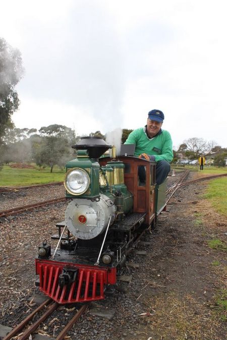 Altona Miniture Railway - Attractions Melbourne 1