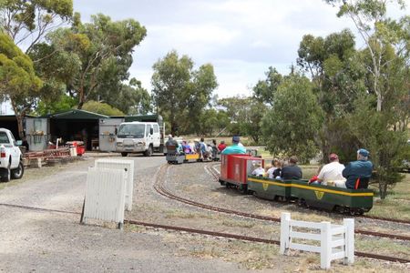 Altona Miniture Railway - Attractions Perth 3