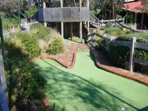 Spring Park Golf - Attractions Melbourne 1