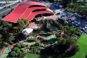 Spring Park Golf - Accommodation Sydney 3