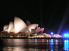 Sydney Opera House - Broome Tourism 3