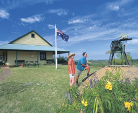 Lighthouse Keeper's Cottage Museum - Accommodation Mount Tamborine