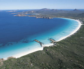 Lucky Bay - New South Wales Tourism 