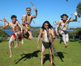 Wadumbah Aboriginal Dance Troupe - thumb 0