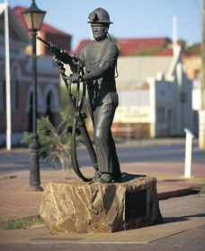 Miners Monument - Accommodation Port Hedland