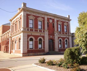 Northam Town Hall - Accommodation Kalgoorlie