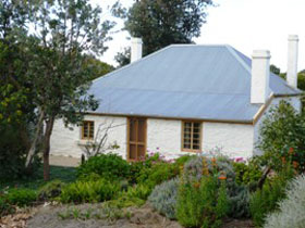 dingley dell cottage - Accommodation Gladstone