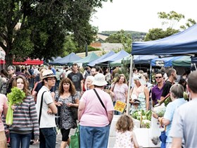 Willunga Farmers' Market - Tourism Adelaide