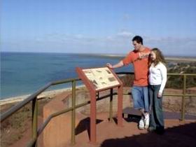 Hummock Hill Lookout - Redcliffe Tourism