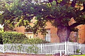 Oak Lodge - Accommodation in Brisbane