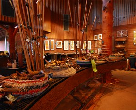 Maruku Retail Gallery - Accommodation Mount Tamborine