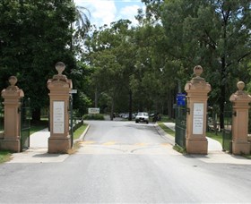 Kalinga Park Memorial - Accommodation Rockhampton
