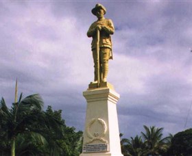 Port Douglas War Memorial - Redcliffe Tourism