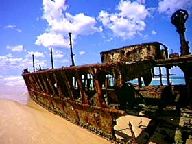 Maheno Shipwreck - Accommodation Airlie Beach