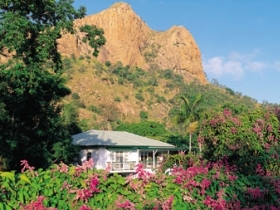Castle Hill - Yamba Accommodation