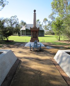 Mitchell War Memorial - Port Augusta Accommodation