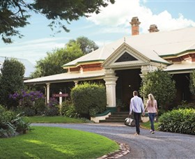 Historical Walk Through Russell Street - Accommodation in Brisbane