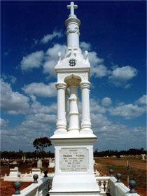 Charters Towers Cemetery - Broome Tourism