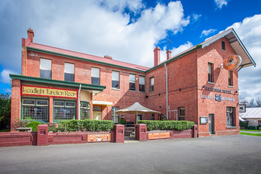 Holgate Brewhouse at Keatings Hotel - Tourism Canberra