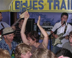 The Blues Train - Accommodation Redcliffe