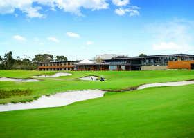 Peninsula Kingswood Country Golf Club - Carnarvon Accommodation