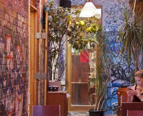 Sappho Books Cafe and Wine Bar - Accommodation in Brisbane