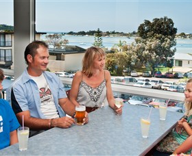 Merimbula RSL - New South Wales Tourism 
