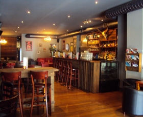 Bottlerocket Bar and Cafe - Accommodation Adelaide