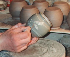 Nulladolla Pottery Group - Surfers Gold Coast