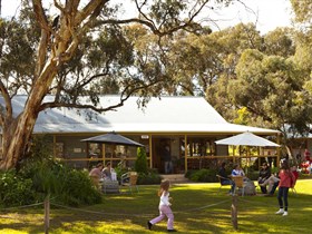 Whistler Wines - Attractions Melbourne