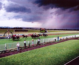 Hawkesbury Race Club - Attractions Melbourne