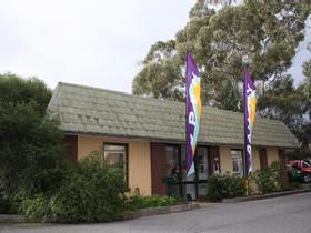 David Sumner Gallery - Accommodation Bookings
