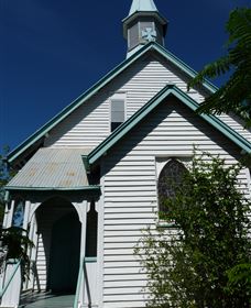 Saint Peter's Anglican Church - Yamba Accommodation