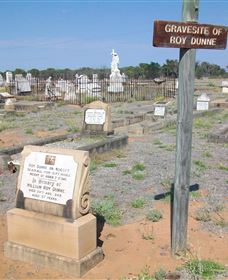 Blackall Cemetery - Yamba Accommodation