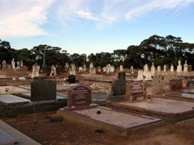 Langhorne Creek Cemetery - Attractions Melbourne