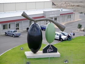 The Big Olive - Find Attractions