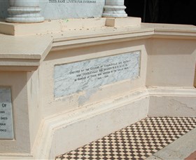 Charleville War Memorial - thumb 3