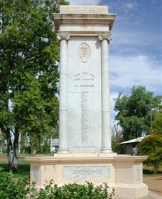 Charleville War Memorial - thumb 1