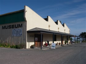 Meningie Cheese Factory Museum - Accommodation Main Beach