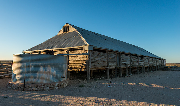 Mungo Woolshed - Find Attractions