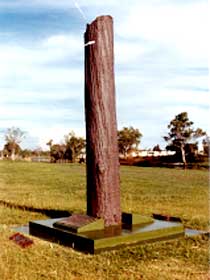 The Flood Memorial or The Stump - Accommodation Brunswick Heads