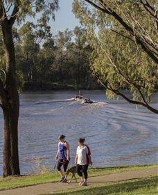 St George Riverbank Walkway - Attractions Melbourne