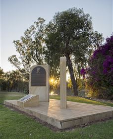 St George Pilots Memorial - Accommodation Airlie Beach