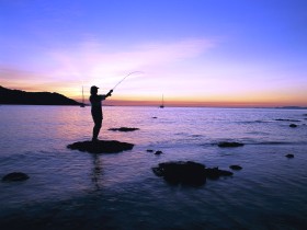 Fishing at Magnetic Island - Yamba Accommodation